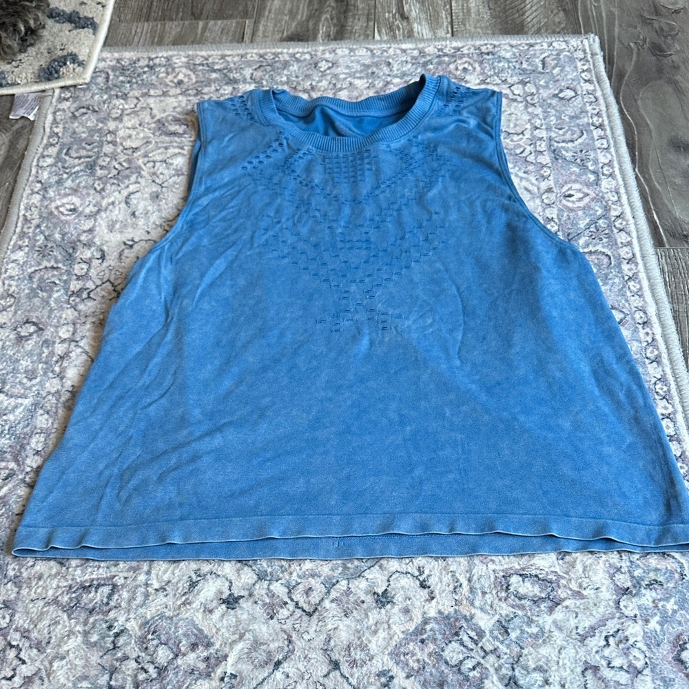 Blue Sleeveless Women's gym/yoga top